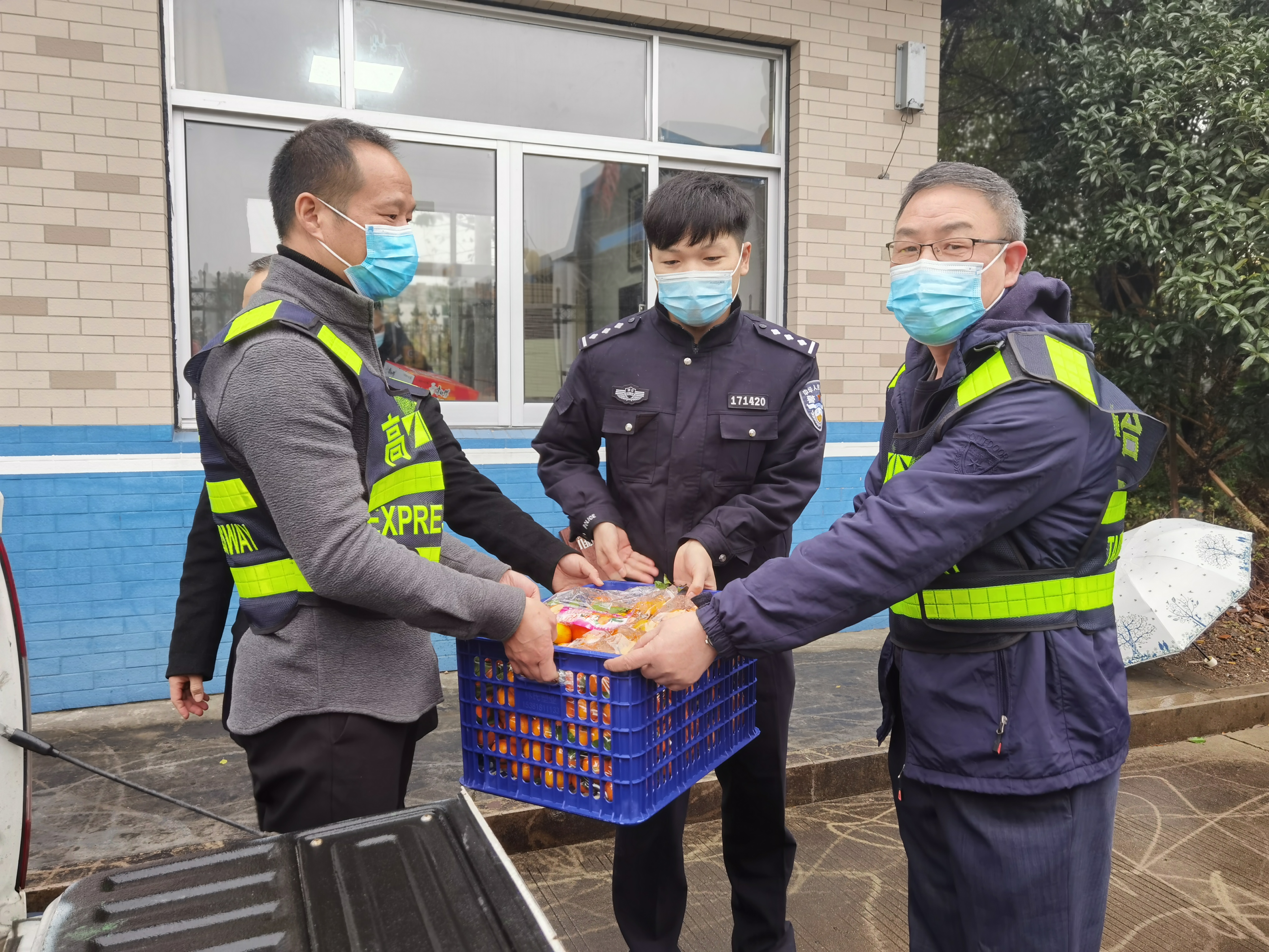 1640071529236387.jpg 1c6756d67d8f94035244234ffc697b7.jpg