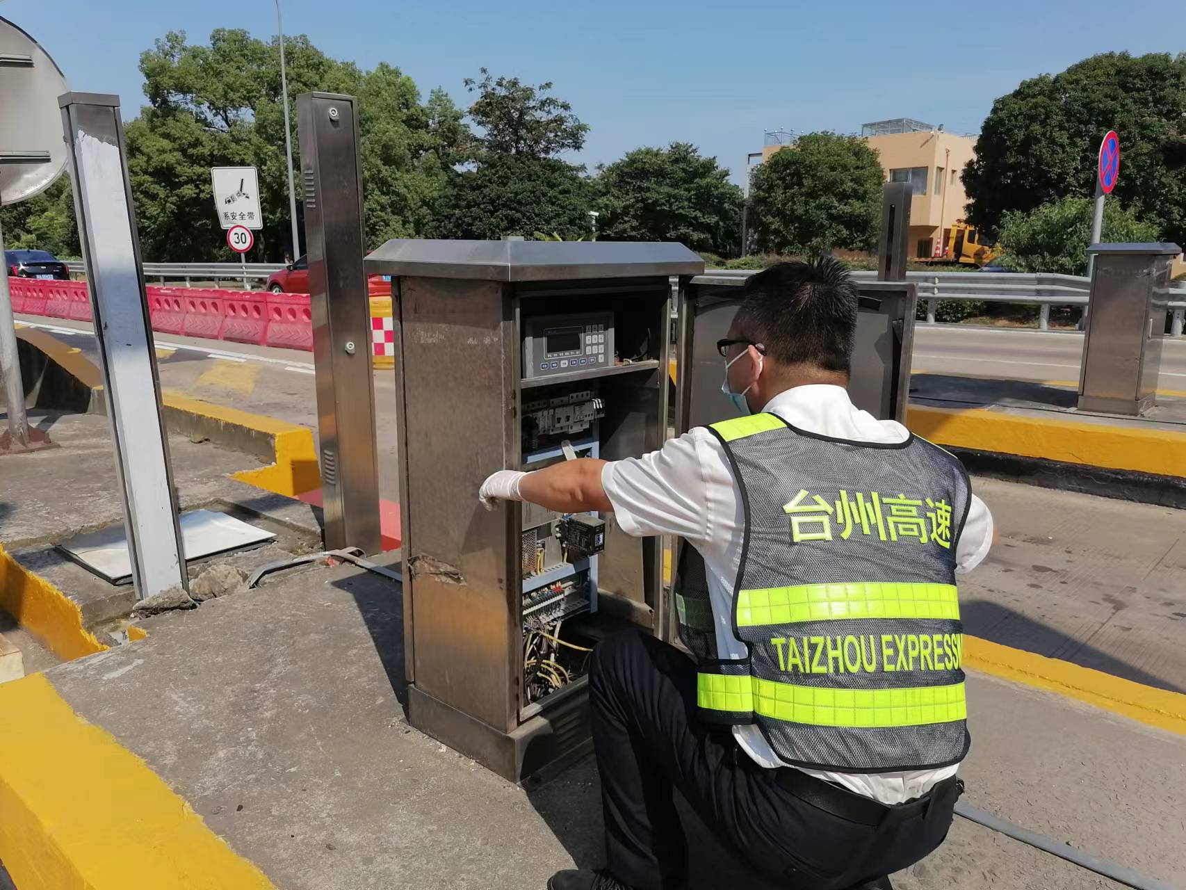 1689123595145757.jpg 圖片丁小燕.jpg