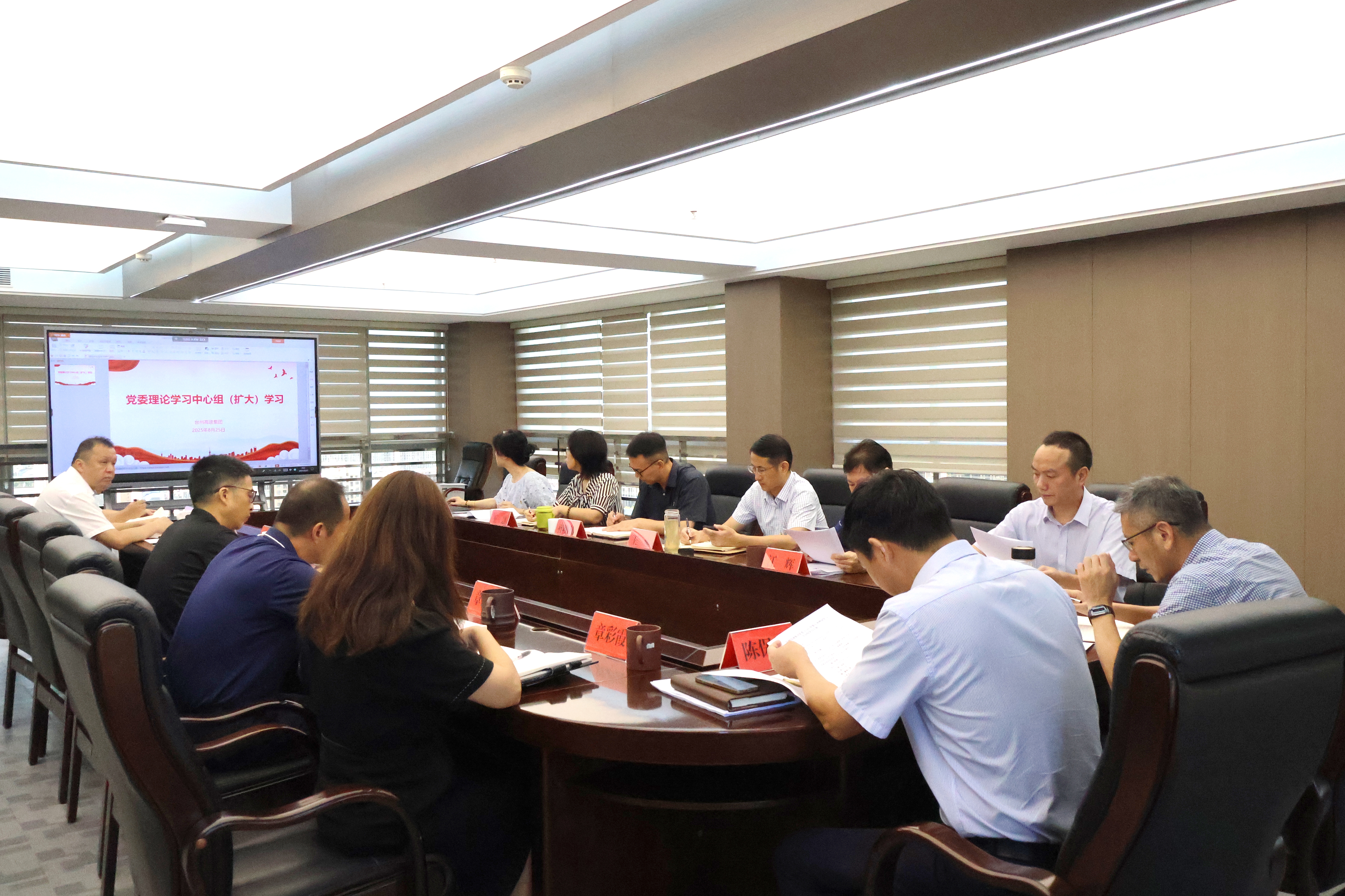 1756284114311311.jpg 2.jpg